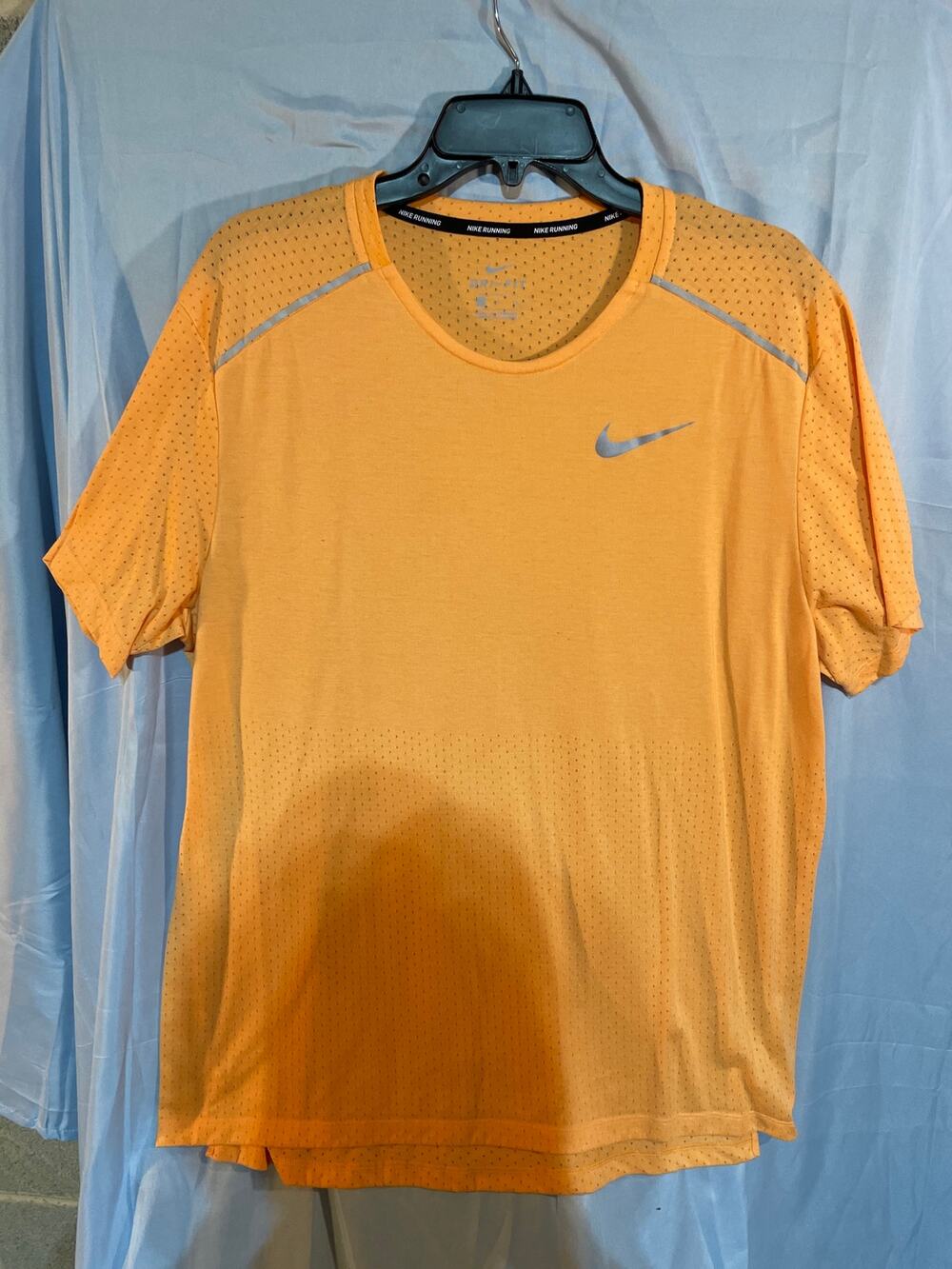 Nike Men's running shirt